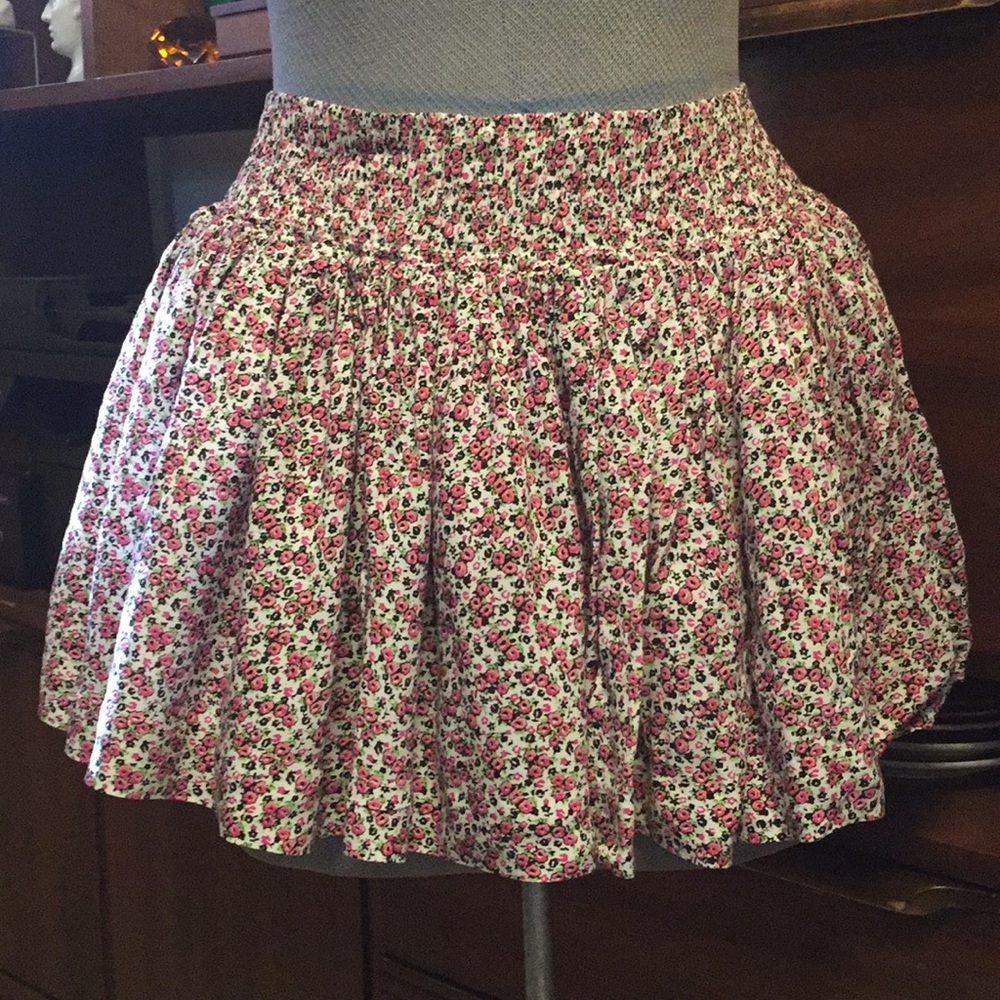 PINK Victoria’s Secret Floral Mini Skirt Large